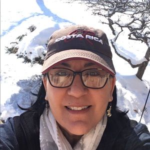 Meet your Posher, Esther